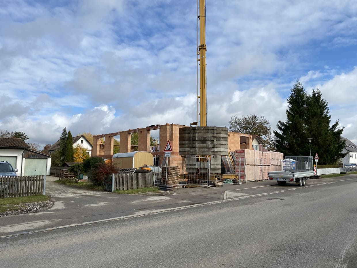 Bau von 5-Familienhaus in Klosterlefeld